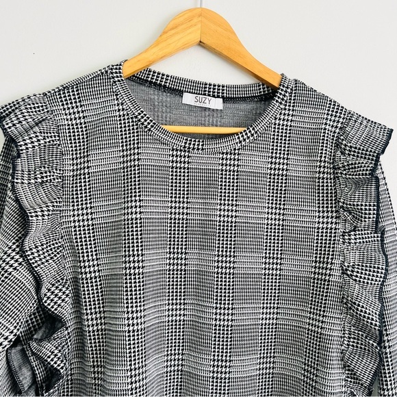 Suzy Shier Women Top Plaid Print Ruffle Shoulder Trim Lantern Sleeve Blouse L - Picture 3 of 12